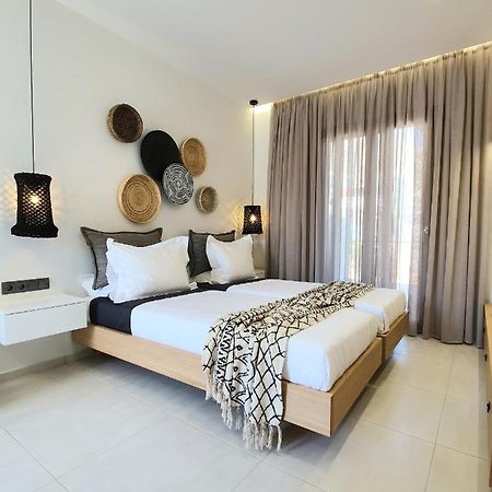St.Thomas Beach Luxury Apartments Pefki  Экстерьер фото