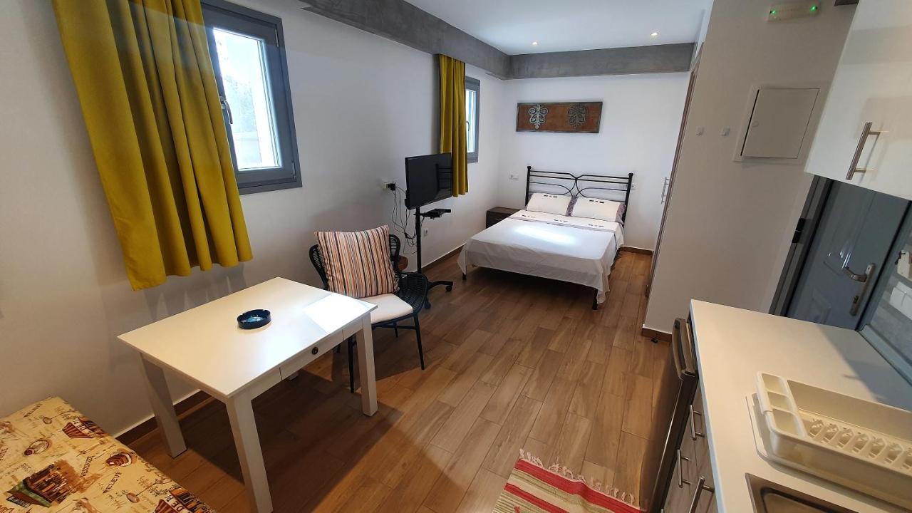 St.Thomas Beach Luxury Apartments Pefki  Экстерьер фото