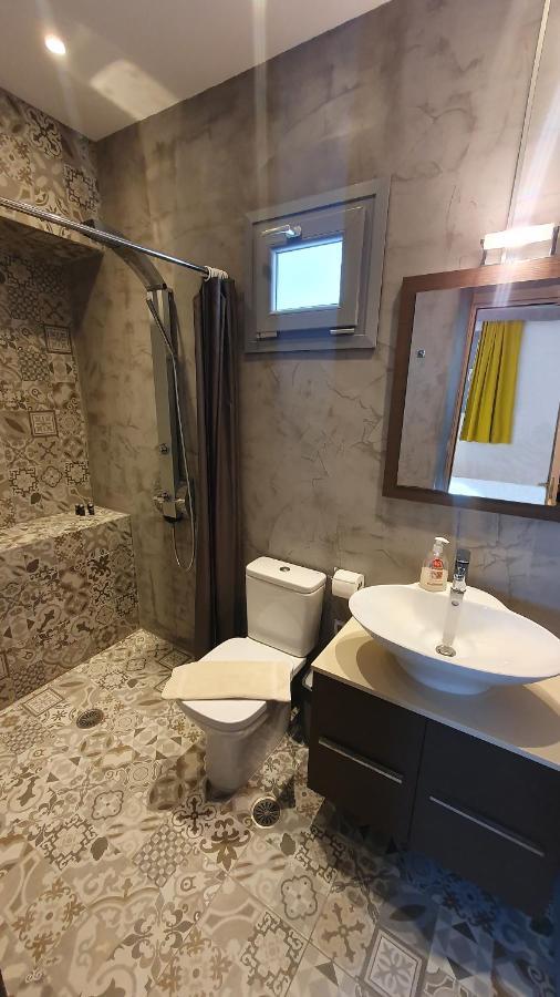 St.Thomas Beach Luxury Apartments Pefki  Экстерьер фото