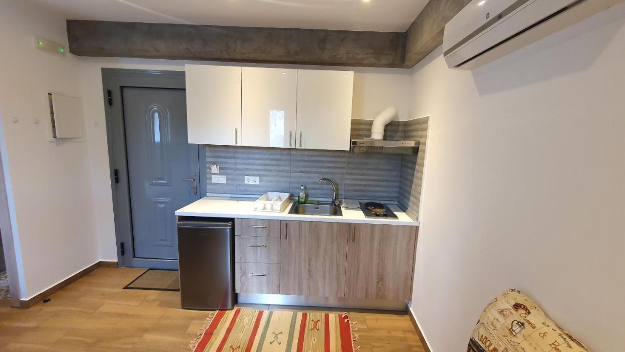 St.Thomas Beach Luxury Apartments Pefki  Экстерьер фото