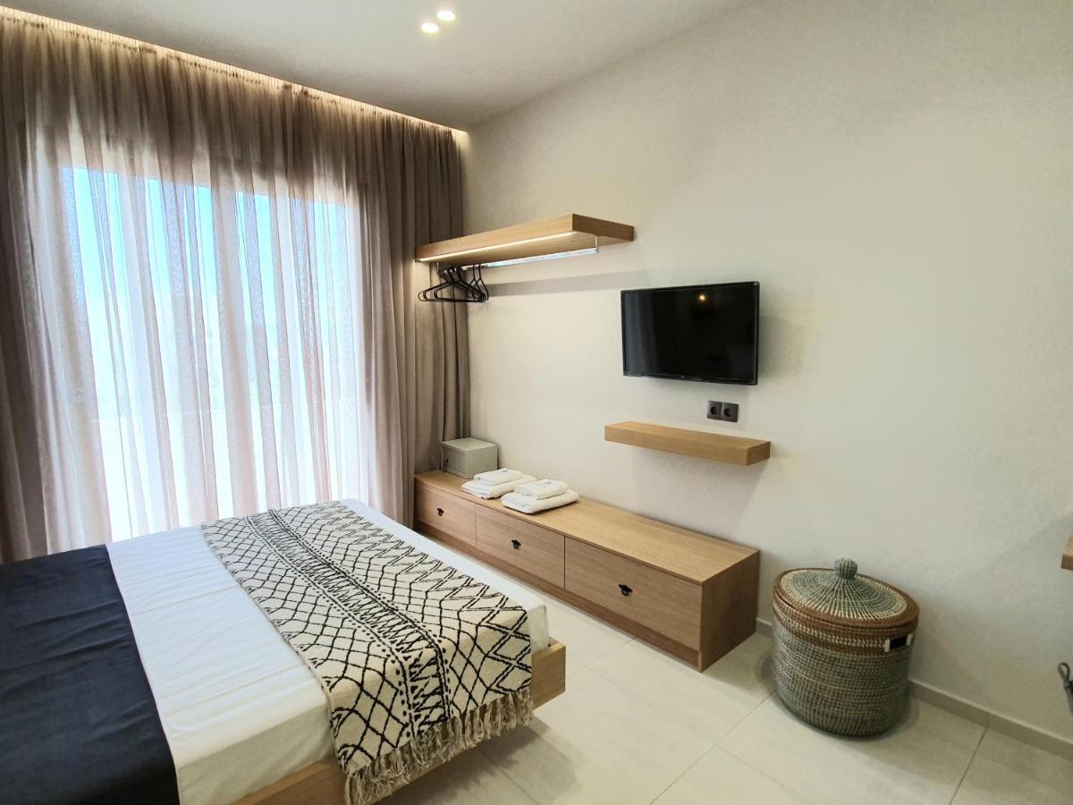 St.Thomas Beach Luxury Apartments Pefki  Экстерьер фото