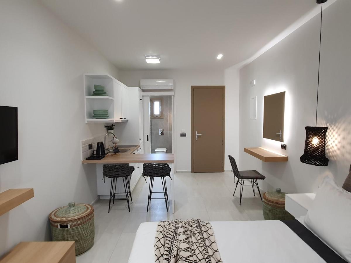 St.Thomas Beach Luxury Apartments Pefki  Экстерьер фото