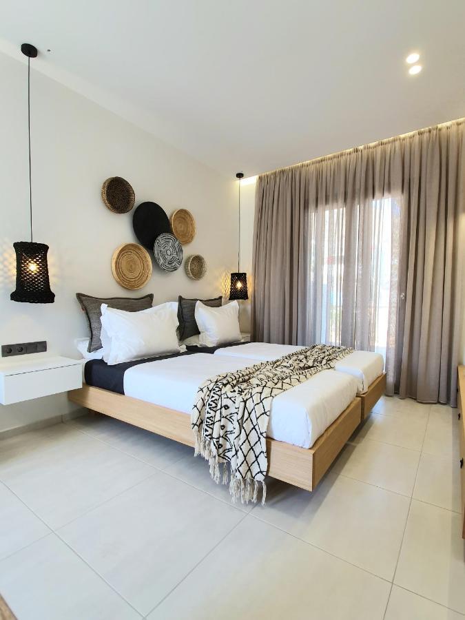 St.Thomas Beach Luxury Apartments Pefki  Экстерьер фото