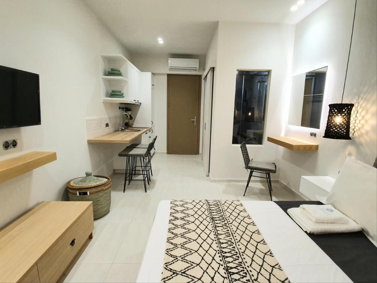 St.Thomas Beach Luxury Apartments Pefki  Экстерьер фото